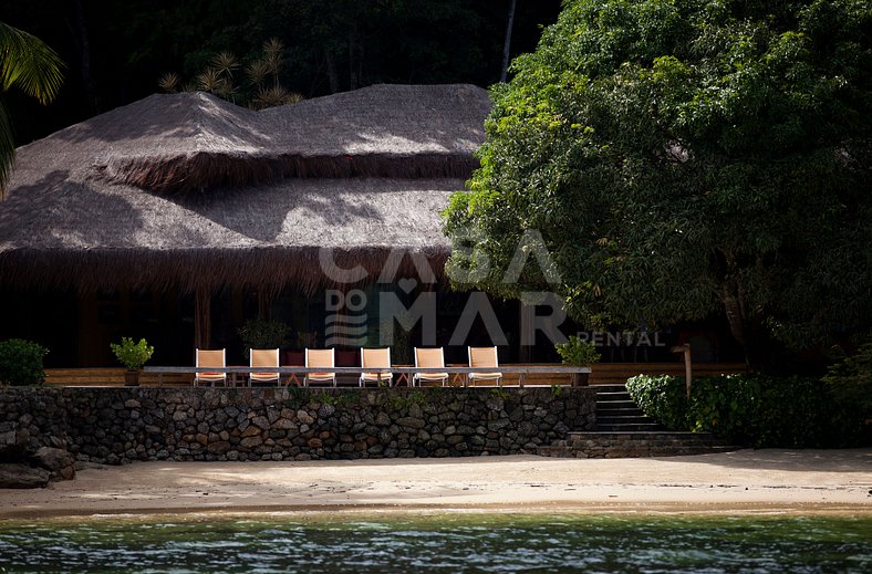 Ilha privativa em Angra dos Reis, cinco suítes
